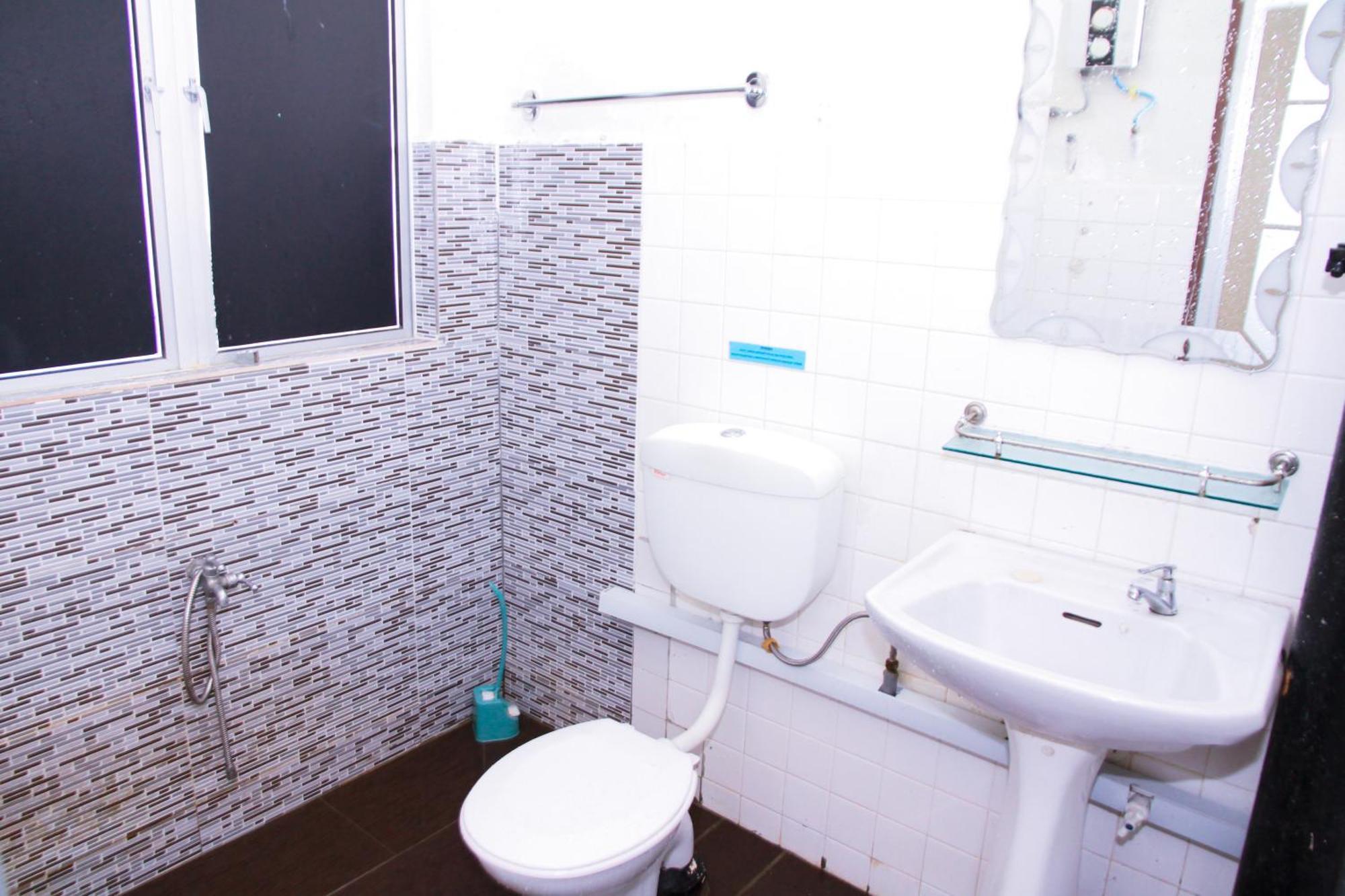 Myra Hotel Mersing Bagian luar foto
