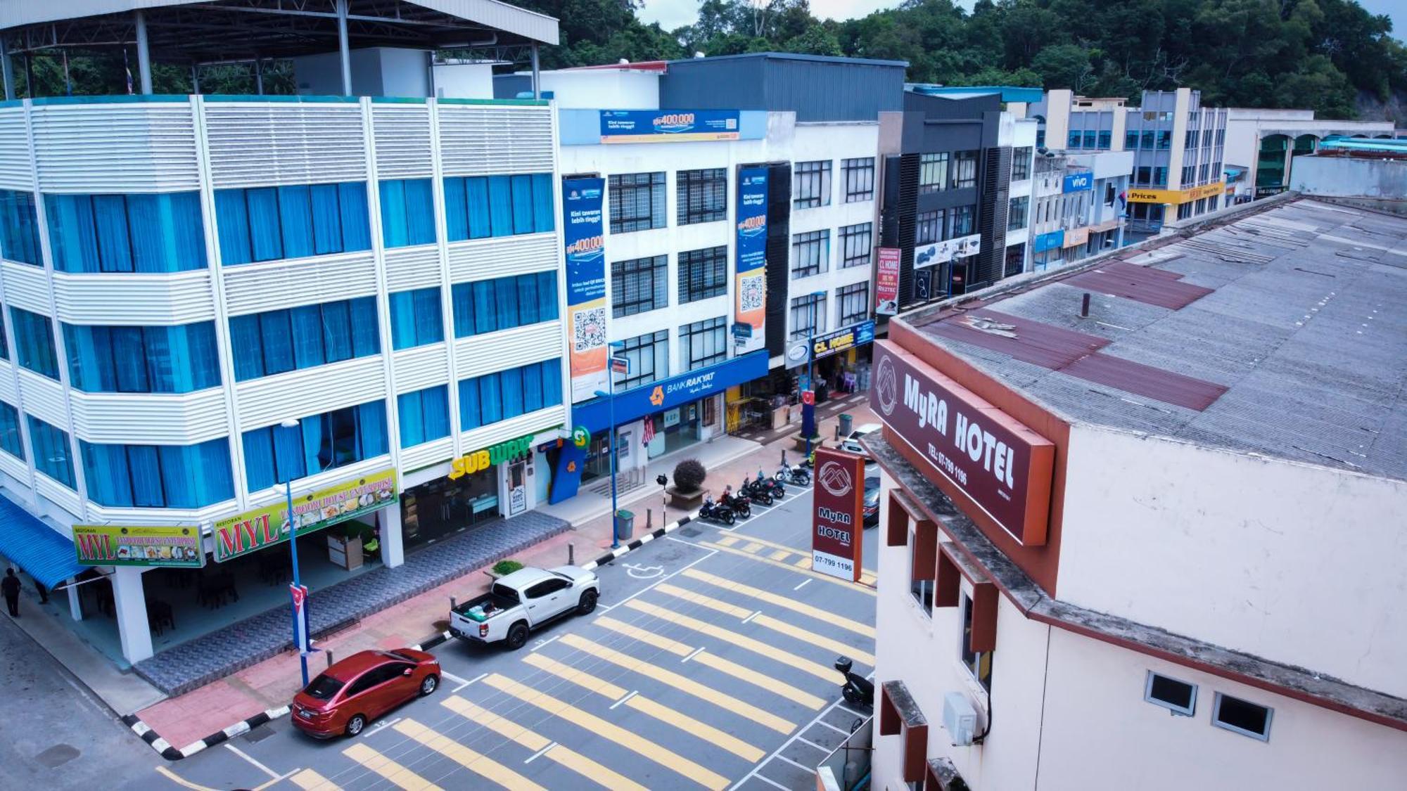 Myra Hotel Mersing Bagian luar foto