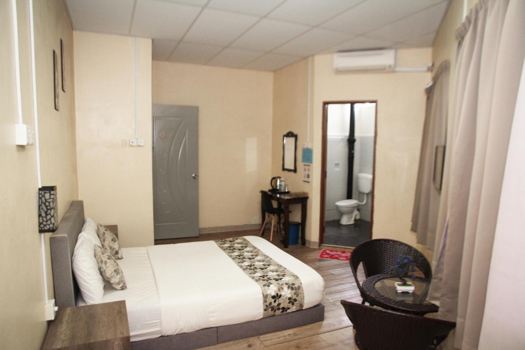 Myra Hotel Mersing Bagian luar foto