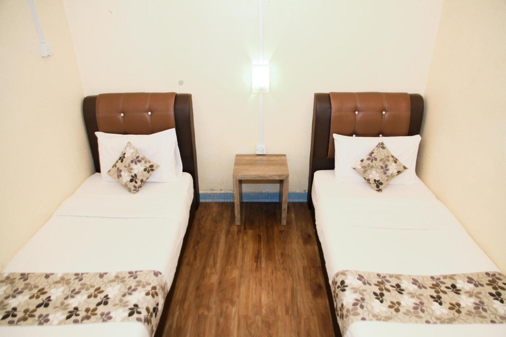 Myra Hotel Mersing Bagian luar foto